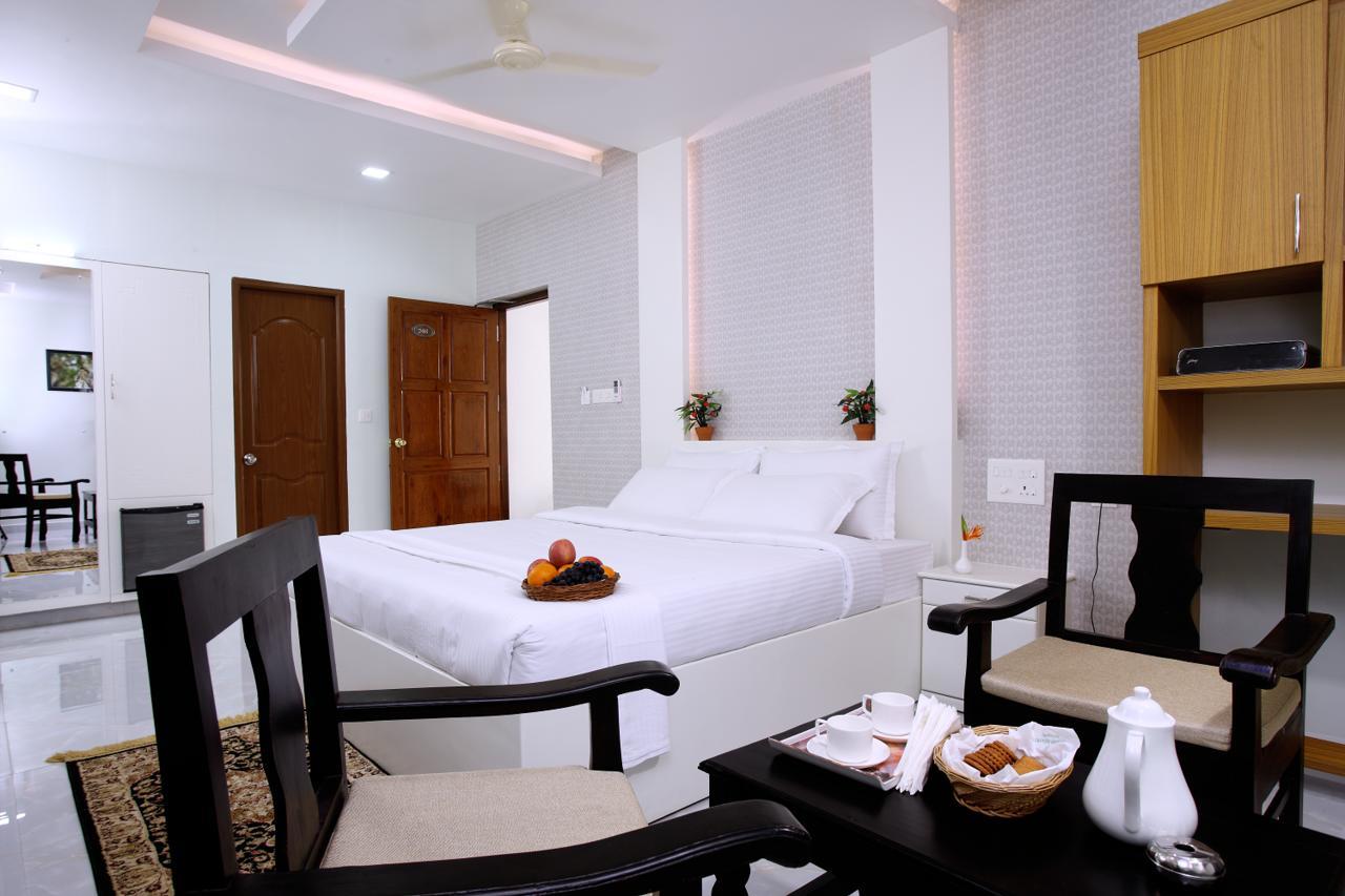 Clirind Resort Athirappilly Esterno foto
