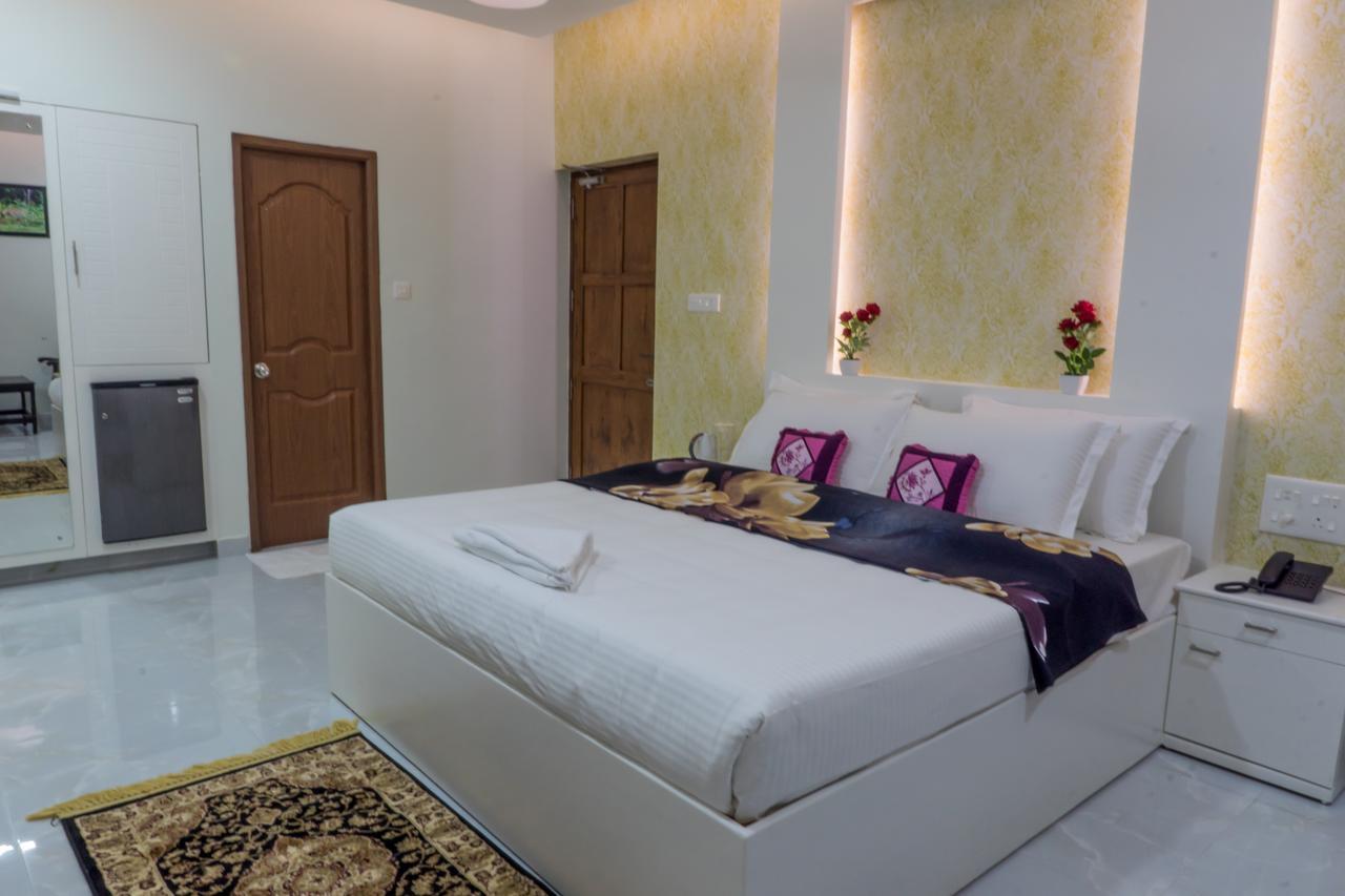 Clirind Resort Athirappilly Esterno foto