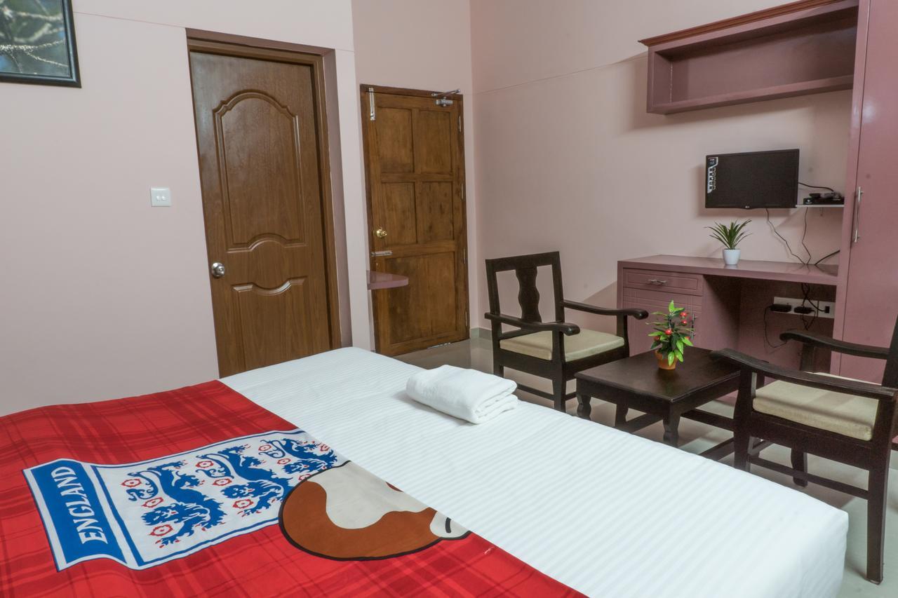 Clirind Resort Athirappilly Esterno foto