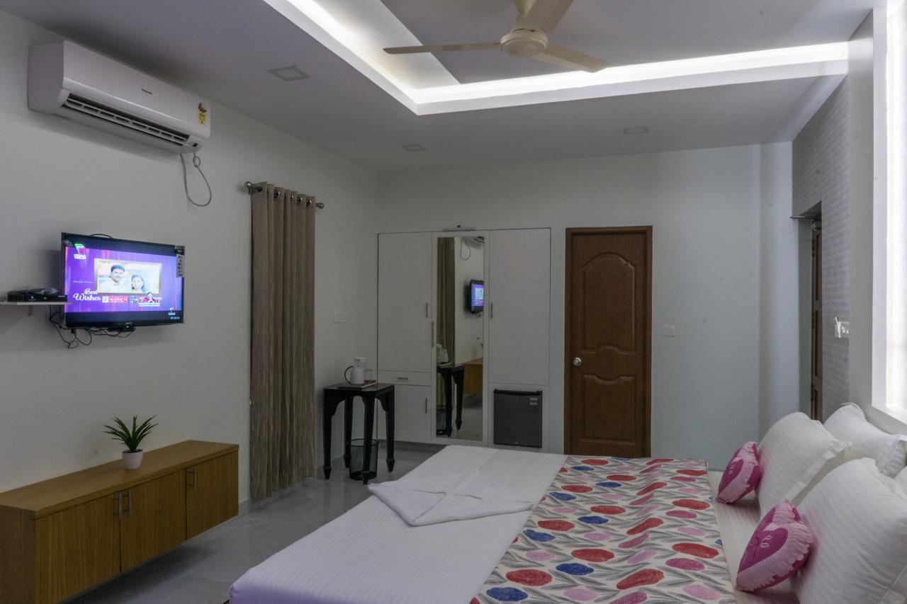 Clirind Resort Athirappilly Esterno foto